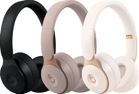 Beats Solo Pro Wireless Noise Cancelling On.